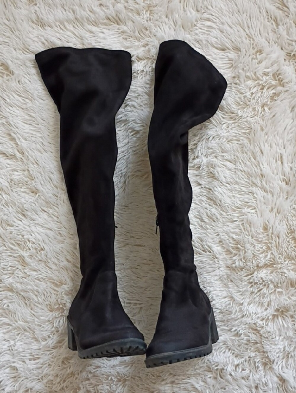 Black Thigh-High Suede Block Heel Boots! - Picture 6 of 8